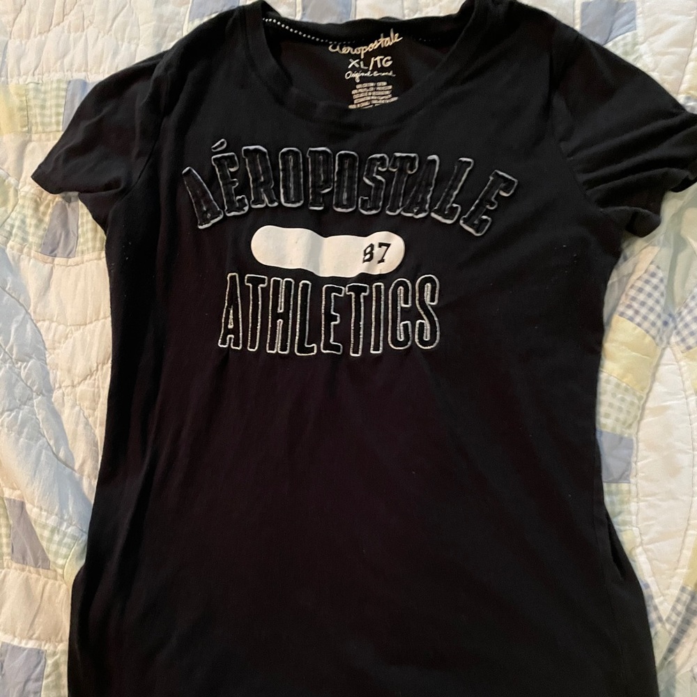 Aeroapostle Athletics xl graphic tee